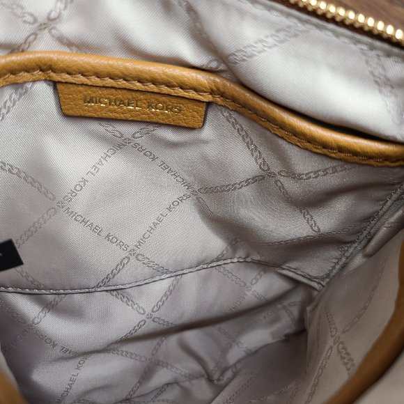 Purse - Picture 5 of 5